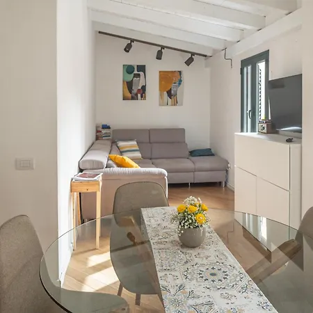 Apartment La Casetta In Marina Cagliari
